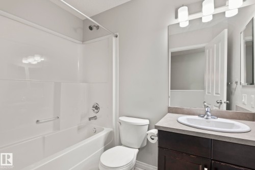 #62 4050 Savaryn Drive Sw, Edmonton, AB - Indoor Photo Showing Bathroom