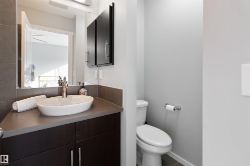 157 603 Watt Boulevard, Edmonton, AB - Indoor Photo Showing Bathroom