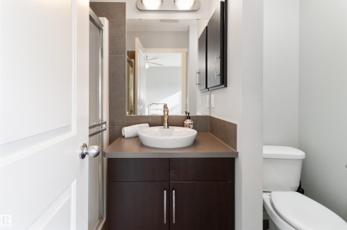 157 603 Watt Boulevard, Edmonton, AB - Indoor Photo Showing Bathroom