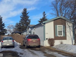 678 Evergreen Drive  Edmonton, AB T5Y 4M2