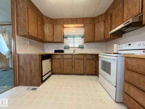 41 Willow Park Estates, Leduc, AB - Indoor Photo Showing Dining Room
