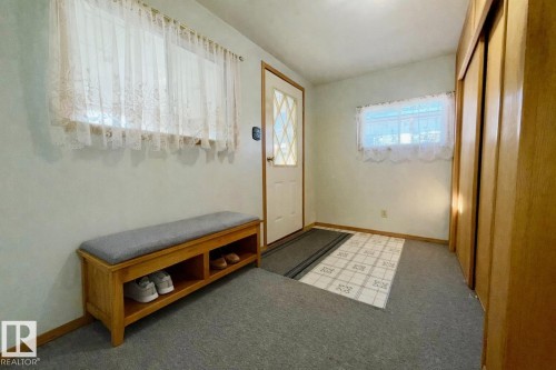41 Willow Park Estates, Leduc, AB - Indoor Photo Showing Dining Room