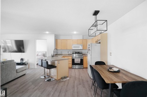 403 15211 139 Street, Edmonton, AB - Indoor