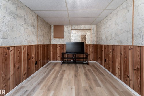 2909 139 Avenue, Edmonton, AB - Indoor Photo Showing Other Room