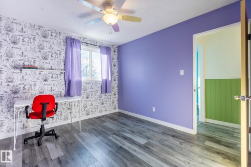 19 Greenfield Estates, St. Albert, AB - Indoor Photo Showing Other Room
