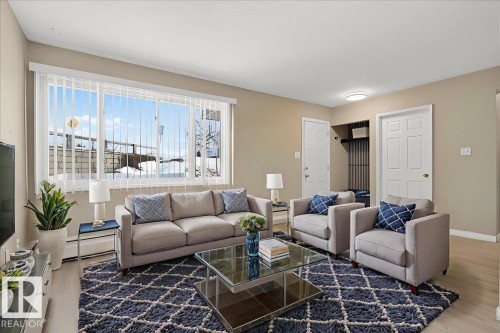 309 2908 116A Avenue, Edmonton, AB - Indoor Photo Showing Living Room