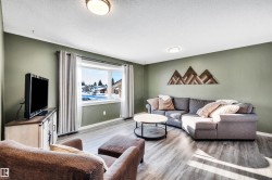 8612 33 Avenue NW  Edmonton, AB T6K 2Y1
