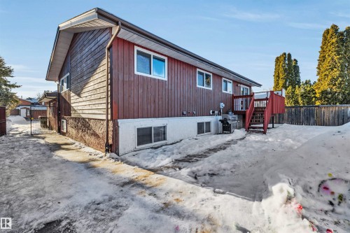 8612 33 Avenue Nw, Edmonton, AB - Outdoor