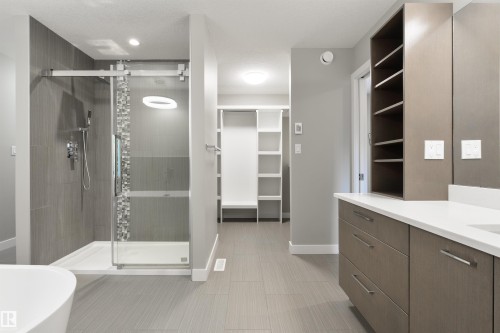 5410 110 Street, Edmonton, AB - Indoor Photo Showing Bathroom