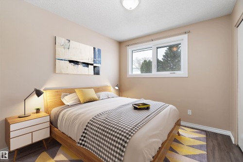 10 Wild Hay Drive, Devon, AB - Indoor Photo Showing Bedroom