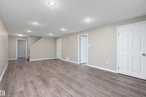 10 Wild Hay Drive, Devon, AB - Indoor Photo Showing Other Room