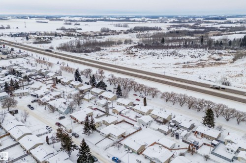 10 Wild Hay Drive, Devon, AB - Outdoor With View