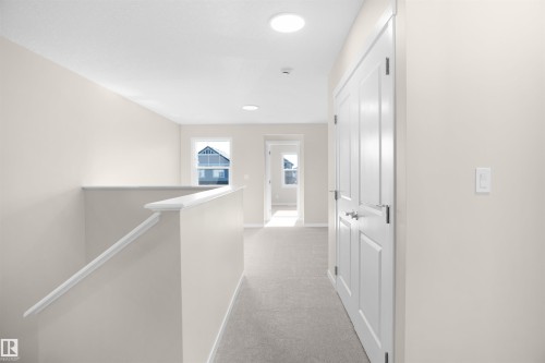 22914 95A Avenue, Edmonton, AB - Indoor Photo Showing Other Room