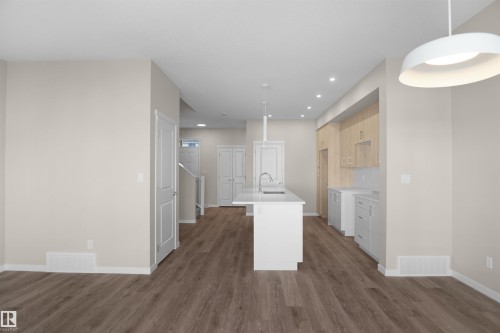 22914 95A Avenue, Edmonton, AB - Indoor