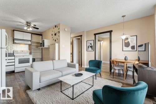 1202 10150 117 Street  Edmonton, AB T5K 2J2