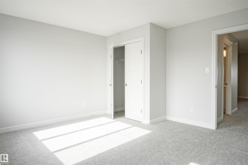 727 166 Avenue, Edmonton, AB - Indoor Photo Showing Other Room