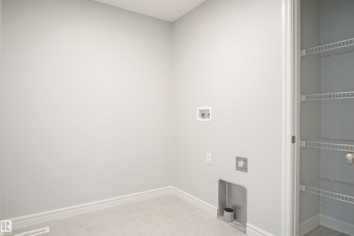 727 166 Avenue, Edmonton, AB - Indoor