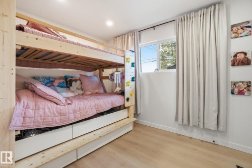 9208 68 Street, Edmonton, AB - Indoor Photo Showing Bedroom