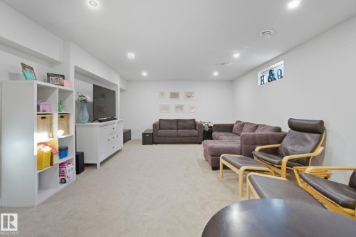 9208 68 Street, Edmonton, AB - Indoor