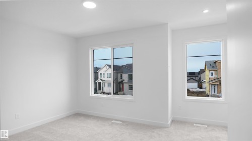 4715 Kinney Road, Edmonton, AB - Indoor Photo Showing Other Room