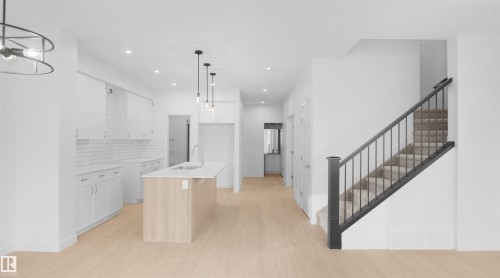 4715 Kinney Road, Edmonton, AB - Indoor Photo Showing Kitchen With Upgraded Kitchen