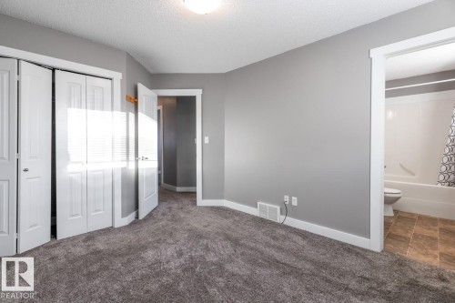 1119 37B Avenue, Edmonton, AB - Indoor