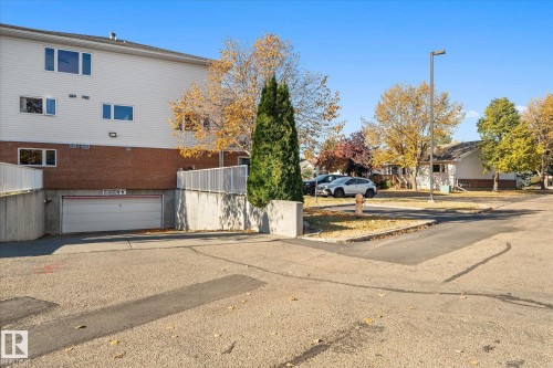 203 160 Kingswood Boulevard, St. Albert, AB - Outdoor