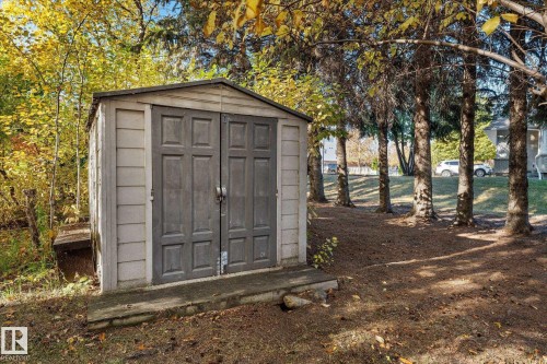 203 160 Kingswood Boulevard, St. Albert, AB - Outdoor