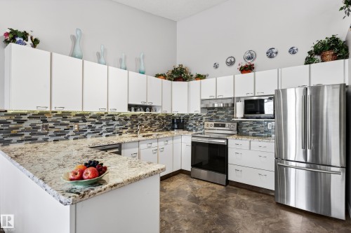 4 85 Gervais Road, St. Albert, AB - Indoor