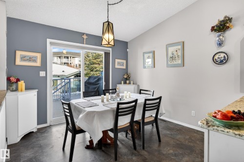 4 85 Gervais Road, St. Albert, AB - Indoor Photo Showing Kitchen