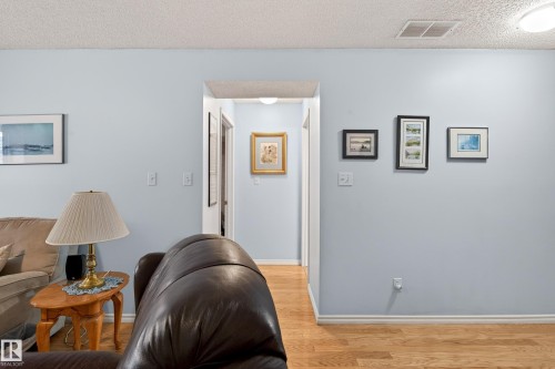 4 85 Gervais Road, St. Albert, AB - Indoor Photo Showing Kitchen