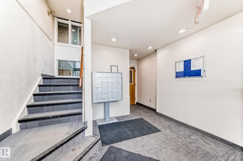 307 60 Alpine Place, St. Albert, AB - Indoor Photo Showing Other Room