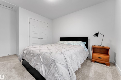 1632 Plum Circle, Edmonton, AB - Indoor Photo Showing Bedroom