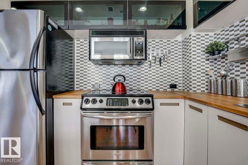 808 10134 100 Street, Edmonton, AB - Indoor Photo Showing Kitchen