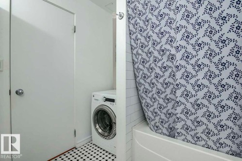 808 10134 100 Street, Edmonton, AB - Indoor Photo Showing Laundry Room