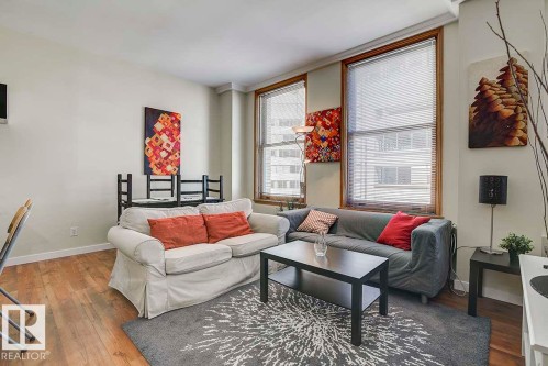 808 10134 100 Street, Edmonton, AB - Indoor Photo Showing Living Room