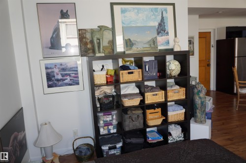 808 10134 100 Street, Edmonton, AB - Indoor