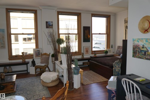 808 10134 100 Street, Edmonton, AB - Indoor