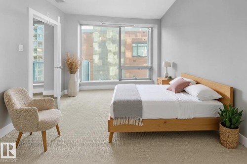 502 11969 Jasper Avenue, Edmonton, AB - Indoor Photo Showing Bedroom