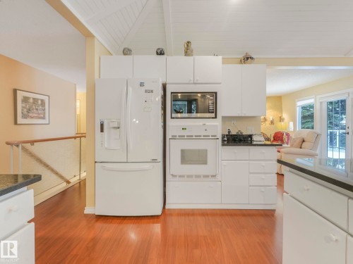 76 Goodridge Drive, St. Albert, AB - Indoor Photo Showing Kitchen