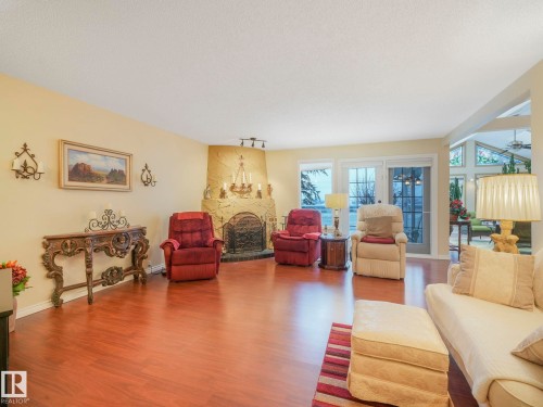 76 Goodridge Drive, St. Albert, AB - Indoor Photo Showing Living Room