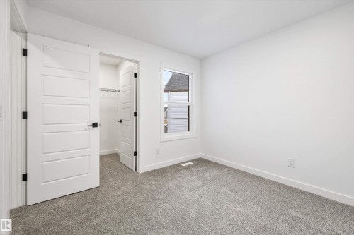 19308 29 Avenue, Edmonton, AB - Indoor Photo Showing Other Room