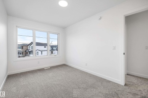 19308 29 Avenue, Edmonton, AB - Indoor Photo Showing Other Room