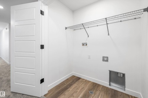 19308 29 Avenue, Edmonton, AB - Indoor With Storage