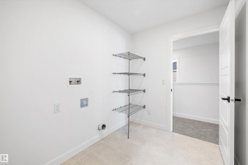 19428 25 Avenue, Edmonton, AB - Indoor Photo Showing Other Room