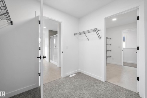 19428 25 Avenue, Edmonton, AB - Indoor Photo Showing Other Room