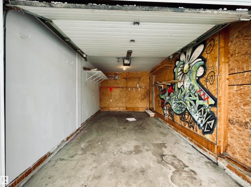 78 230 Edwards Drive, Edmonton, AB - Indoor Photo Showing Garage