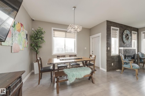 8729 Carson Way, Edmonton, AB - Indoor Photo Showing Dining Room