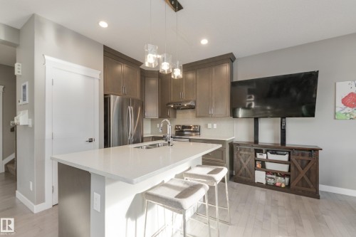 8729 Carson Way, Edmonton, AB - Indoor Photo Showing Kitchen With Double Sink With Upgraded Kitchen