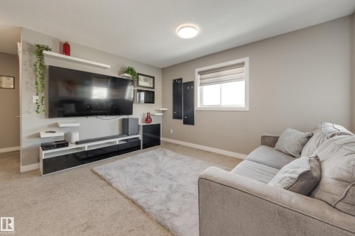 8729 Carson Way, Edmonton, AB - Indoor Photo Showing Living Room